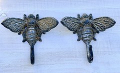 2 Cast Iron Bee Wall Hook Key Towel Coat Hanger Rustic Antique Brown Finish 6 in