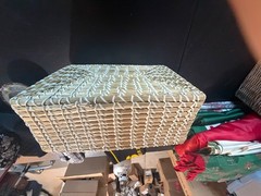 13.25″ L x 9.25″ W x 4.5″ W Brown Basket with White Trim & Handles (TK 9-2)