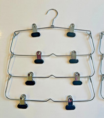 4-Tier Adjustable Metal Pant Hangers With Clips Space-Saving Design (2)