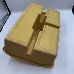 VTG Rubbermaid Yellow Divided Caddy Retro Kitchen Gardening Tool Cleaning 3153