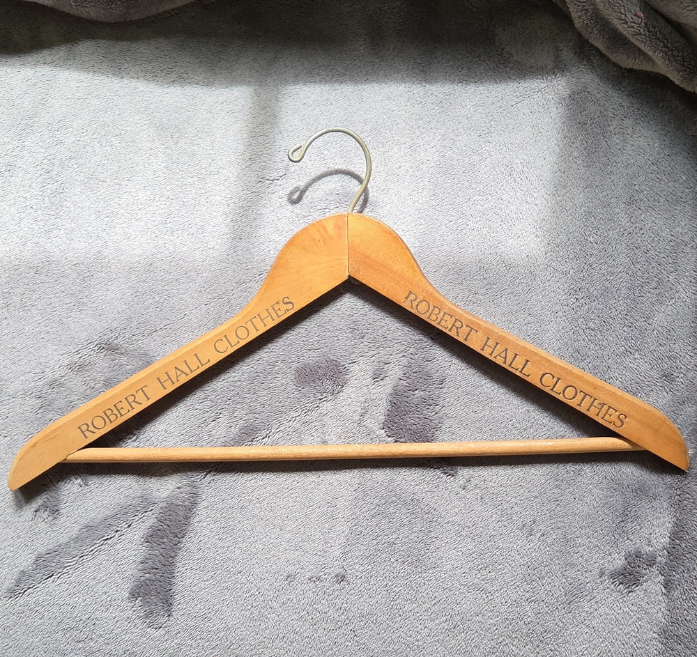 Robert Hall Clothes Wood Traditional Hanger w/ Trouser Bar 17in Brown/Silver