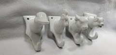 Ceramic Animal Head Wall Hooks Set of 4 Vintage/Retro Wall Mount White Glossy