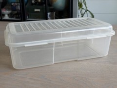 Rubbermaid Clear Plastic Snap Case Hinged Storage Container 2281